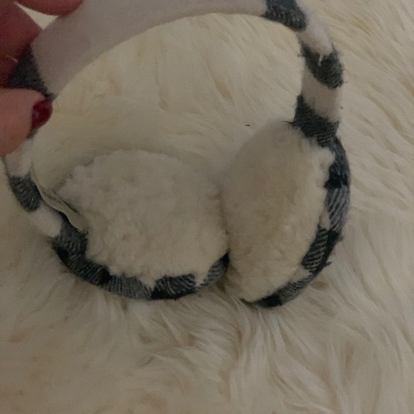 Burberry - Picture 1 of 3